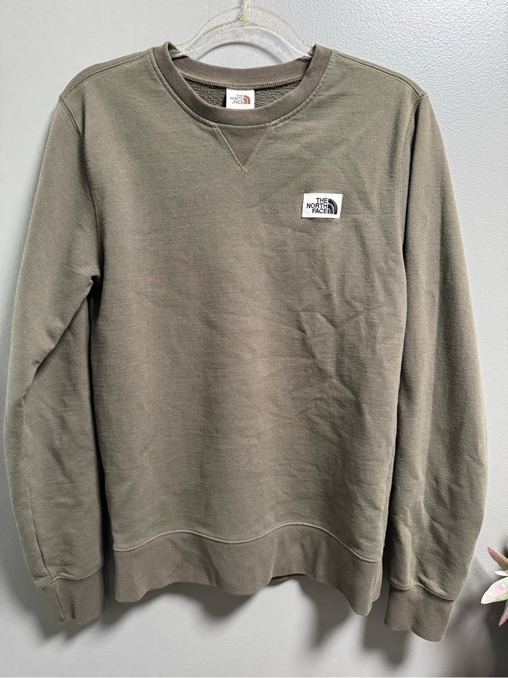 The North Face Men's Crewneck Sweatshirt in Taupe Green S